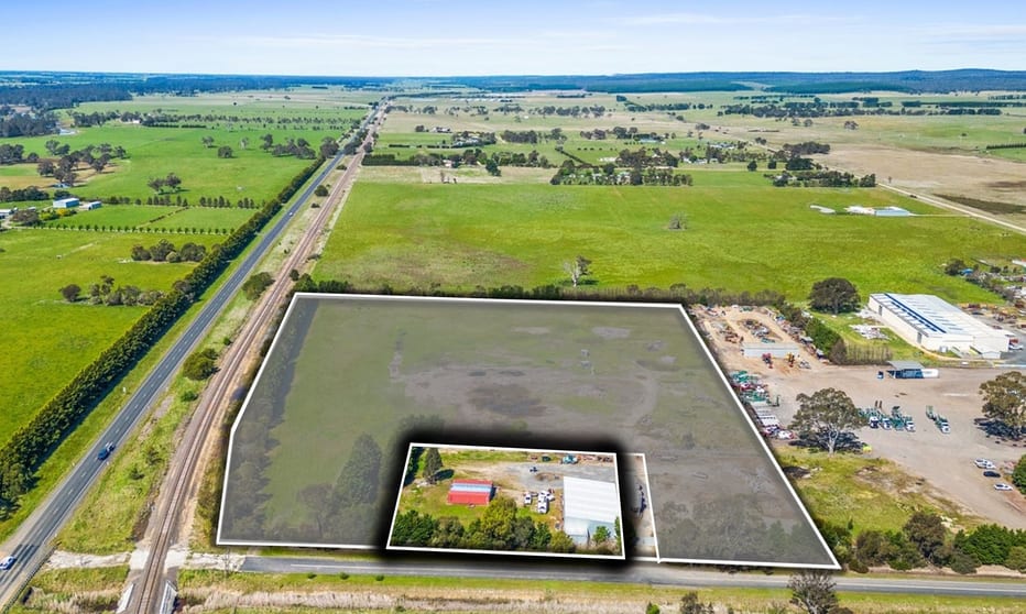 Click to view all images 119 Mill Lane Rosedale VIC 3847 - Image 2