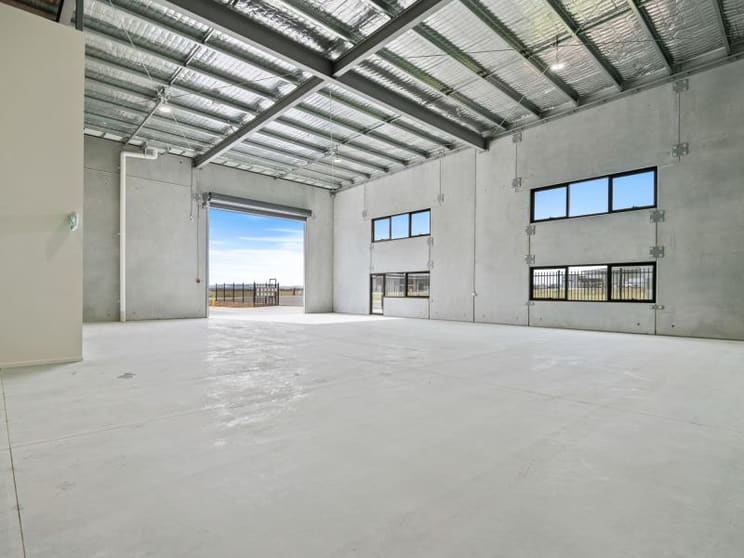 Click to view all images 7/1 Corvalis Lane Cambridge TAS 7170 - Image 3