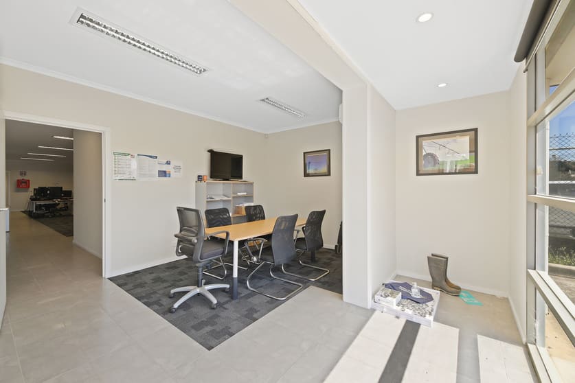 Click to view all images 3/192-208 Princes Drive Morwell VIC 3840 - Image 3