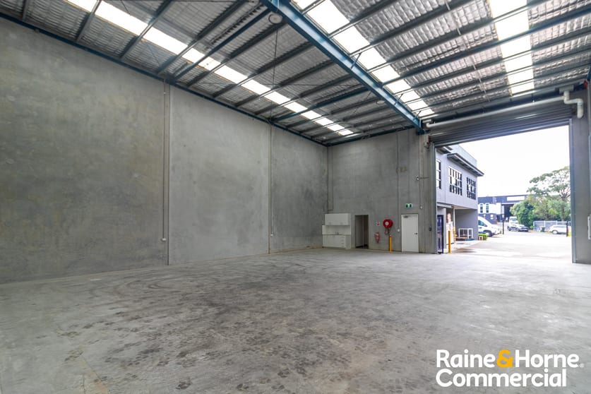 Click to view all images Unit 3/18 Birmingham Avenue Villawood NSW 2163 - Image 3
