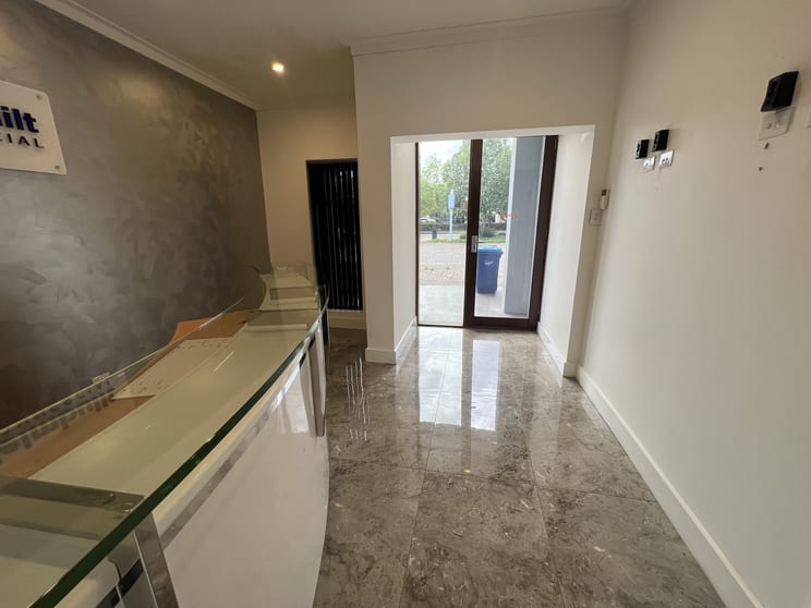 Click to view all images 32 King William Road Wayville SA 5034 - Image 2
