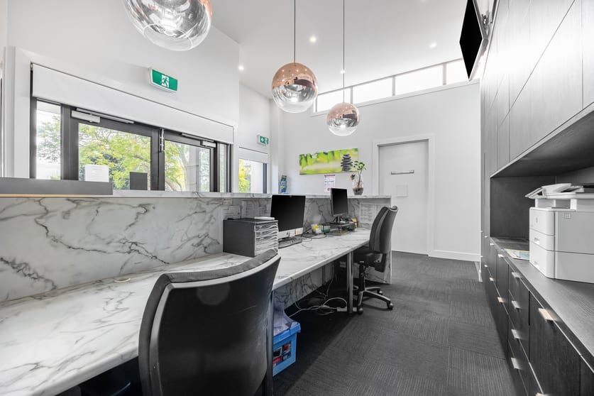 Click to view all images 93 Frankston-Flinders Road Frankston VIC 3199 - Image 2