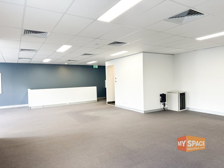 Click to view all images 24/7 Sefton Road Thornleigh NSW 2120 - Image 2