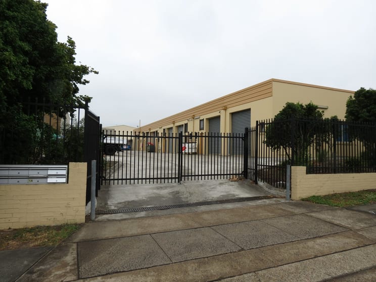 Click to view all images 1a/7 Anvil Road Seven Hills NSW 2147 - Image 2