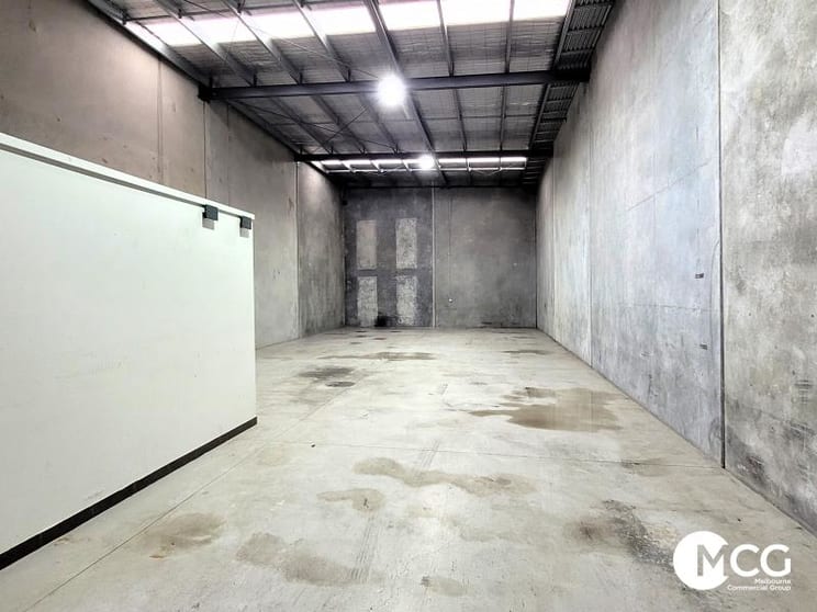 Click to view all images 3/6 Freeway Drive Wallan VIC 3756 - Image 3