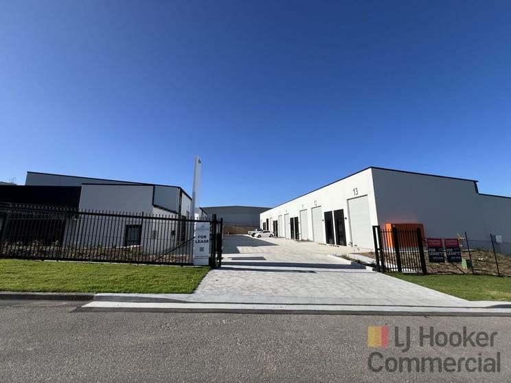 Click to view all images 13/4 Triennium Road Somersby NSW 2250 - Image 2