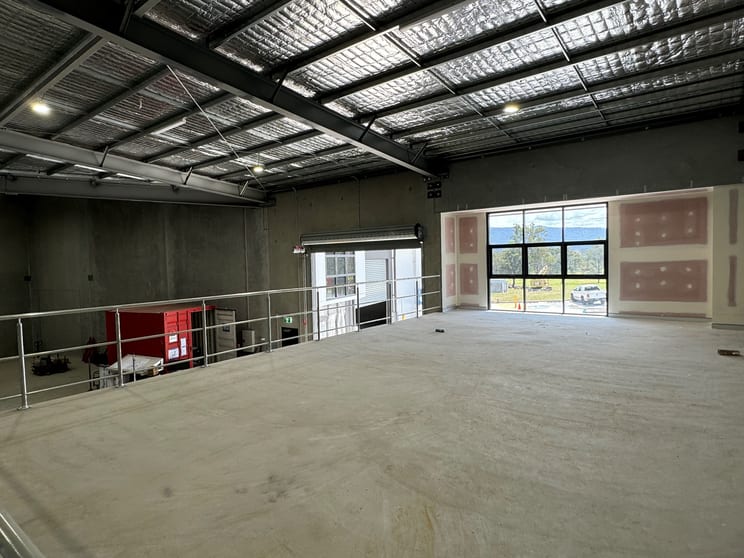 Click to view all images 5/29 -31 Indigo Loop Yallah NSW 2530 - Image 3