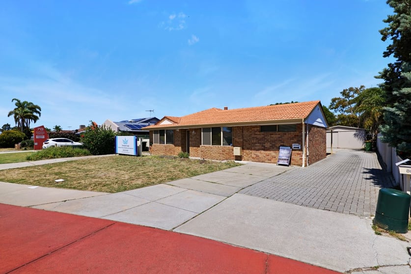 Click to view all images 80 Farrington Road Leeming WA 6149 - Image 2