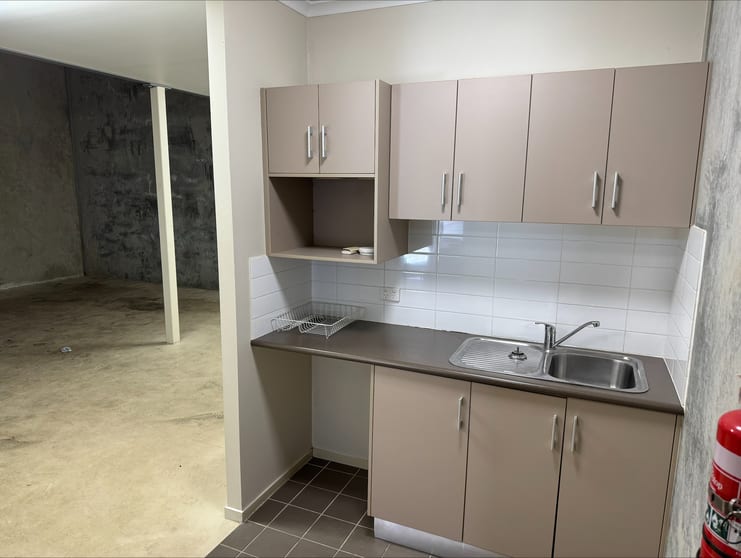 Click to view all images A04 Harbour Road Mackay Harbour QLD 4740 - Image 3