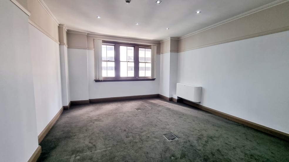 Click to view all images 5/147 King Street Sydney NSW 2000 - Image 3