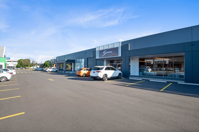 Click to view all images 2/17 Blaxland Serviceway Campbelltown NSW 2560 - Image 2