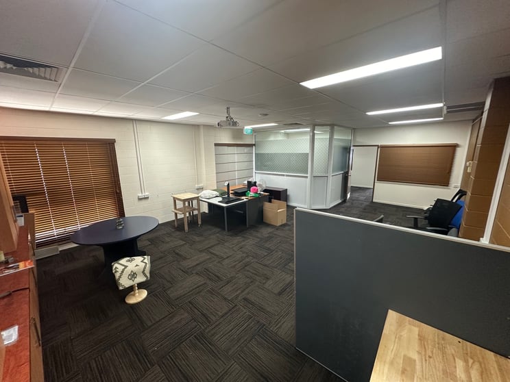 Click to view all images 3/40 Evans Avenue North Mackay QLD 4740 - Image 2