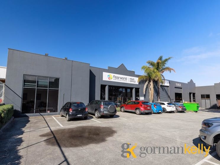 Click to view all images Unit 2/126 Canterbury Road Kilsyth VIC 3137 - Image 1