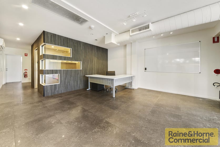 Click to view all images 1A/55 Douglas Street Milton QLD 4064 - Image 3