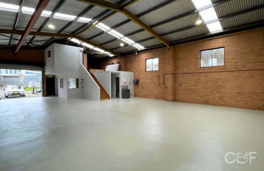 Click to view all images 21 Kirrawee Road Gosford NSW 2250 - Image 3