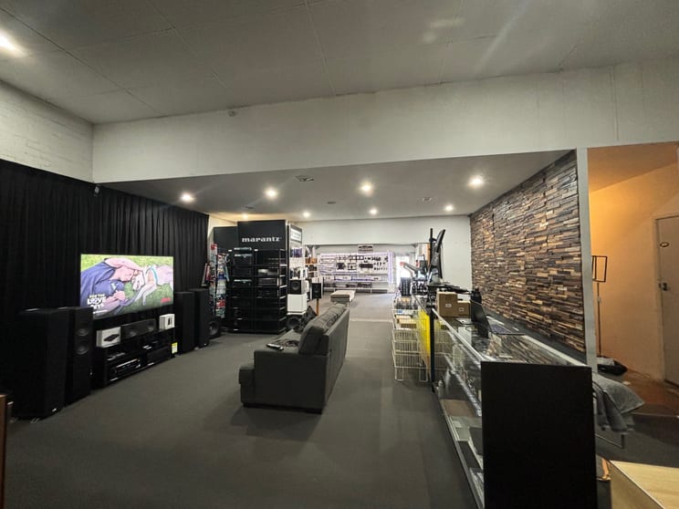 Click to view all images 594-596 High Street Thornbury VIC 3071 - Image 3