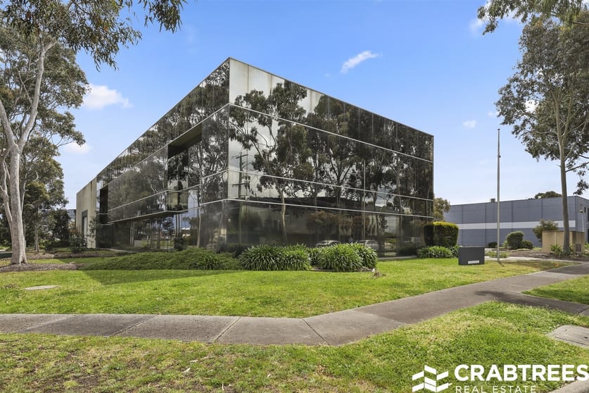 Click to view all images 2 Anzed Court Mulgrave VIC 3170 - Image 1