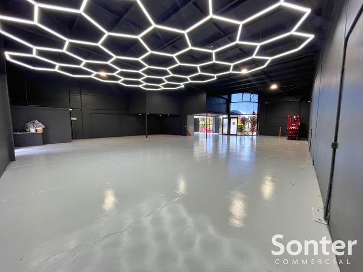 Click to view all images 3/11 Olympic Circuit Southport QLD 4215 - Image 2