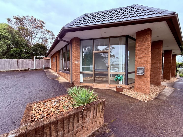 Click to view all images 1/13 Kalinda Road Bullaburra NSW 2784 - Image 2