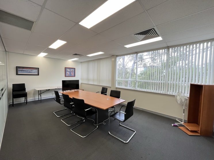 Click to view all images Biz-Point 55-61 Pine Road Yennora NSW 2161 - Image 3