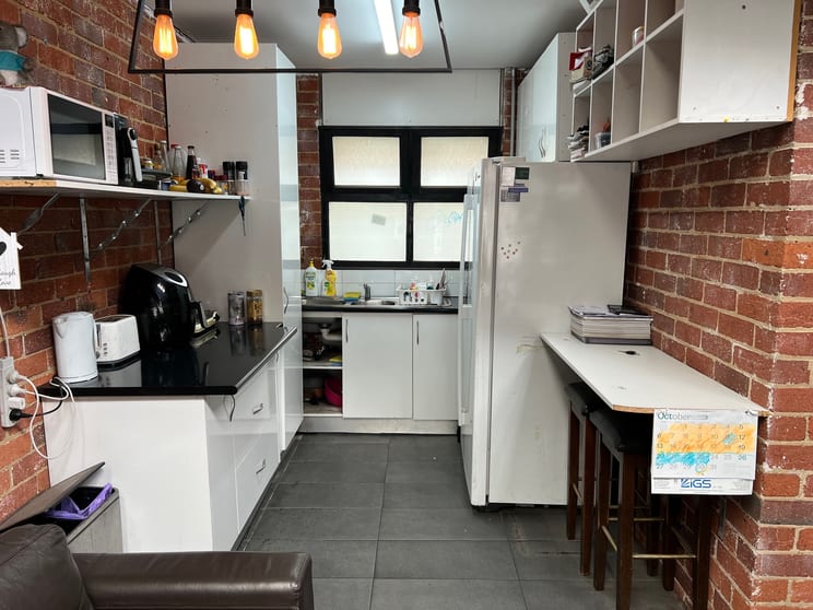 Click to view all images 16 Tichborne Place South Melbourne VIC 3205 - Image 2