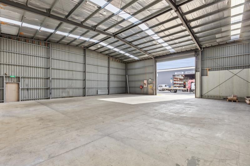 Click to view all images 7-9 Hampton Street Newtown VIC 3220 - Image 2