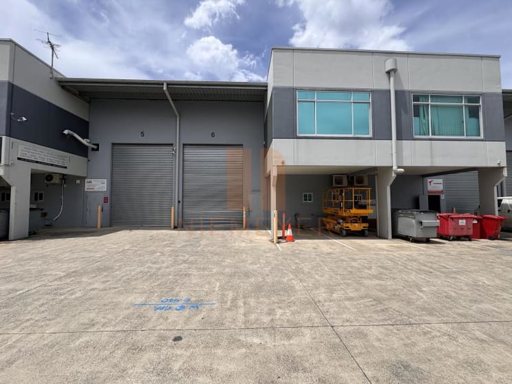 Click to view all images Unit 6/25 Hoskins Avenue Bankstown NSW 2200 - Image 2