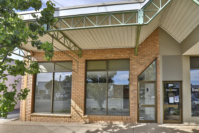 Click to view all images 162a Eighth St Mildura VIC 3500 - Image 2