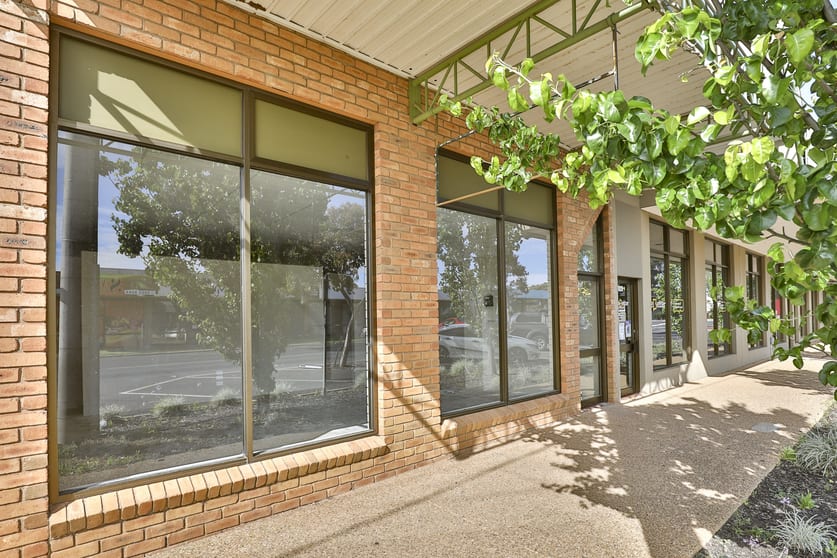 Click to view all images 162a Eighth St Mildura VIC 3500 - Image 3