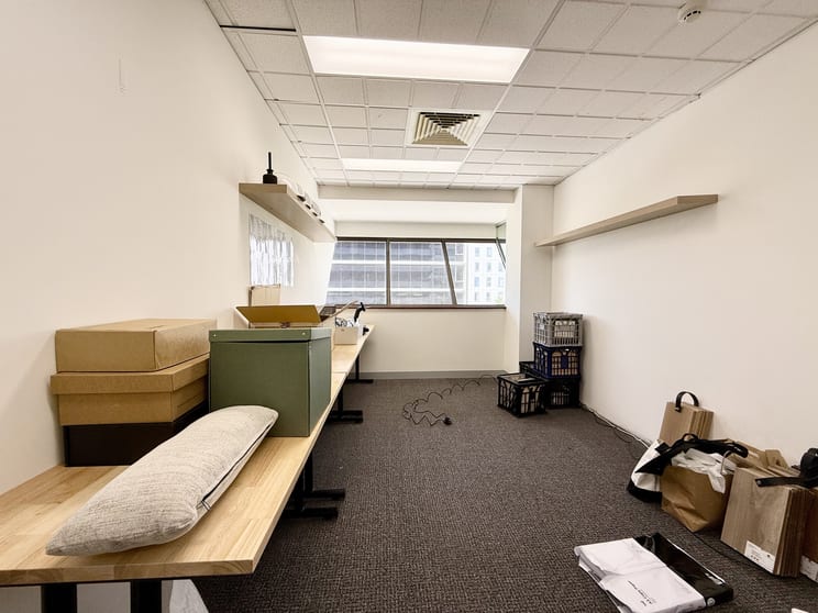 Click to view all images Level 4, Unit 3, 17-21 University Avenue City ACT 2601 - Image 3