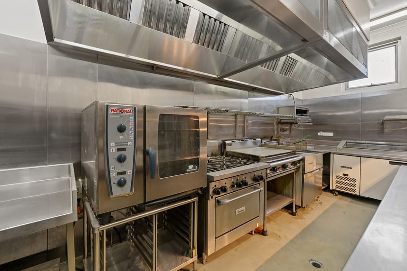 Click to view all images Ground Floor / 81 Queen Street Warragul VIC 3820 - Image 3
