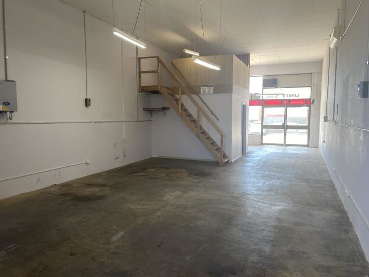 Click to view all images Unit 5/55 Townsville Street Fyshwick ACT 2609 - Image 3