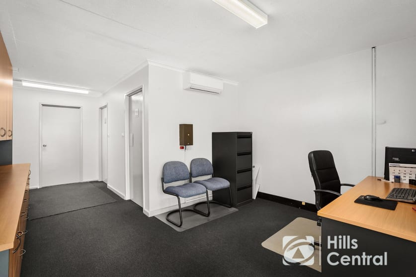 Click to view all images 24/7 Salisbury Road Castle Hill NSW 2154 - Image 2