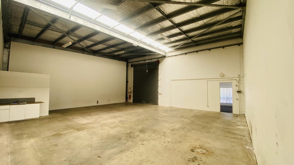 10/5 Commerce Court Noosaville QLD 4566 - Image 2