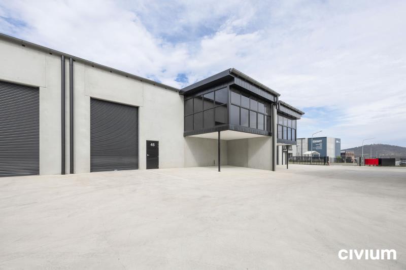 Click to view all images Unit F08/25 Val Reid Crescent Hume ACT 2620 - Image 1