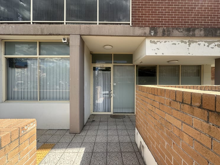 Click to view all images Unit 2/26 French Avenue Bankstown NSW 2200 - Image 1