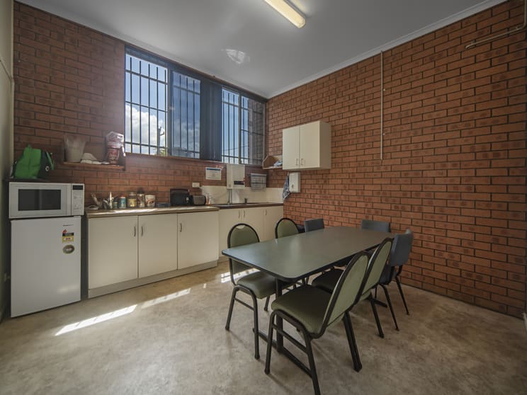 1/6a Victa Way Bomaderry NSW 2541 - Image 2