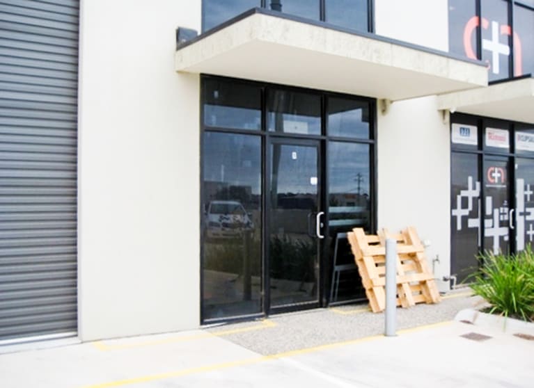 Click to view all images Unit 5, 5 Satu Way Mornington VIC 3931 - Image 1