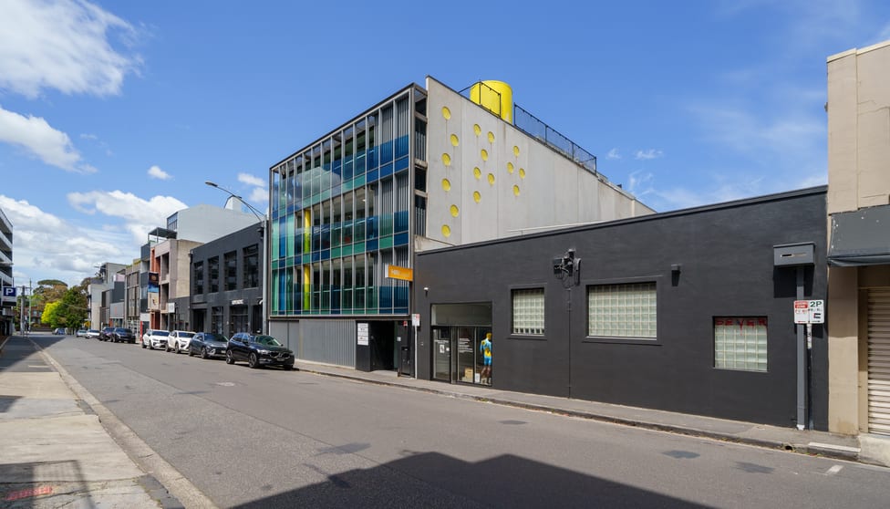 Click to view all images 30 Garden Street South Yarra VIC 3141 - Image 2