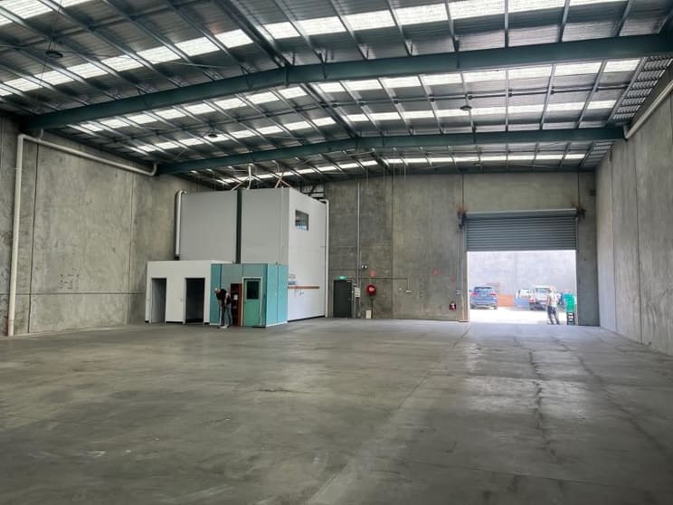 Click to view all images Unit 4/21 Flight Drive Tullamarine VIC 3043 - Image 2