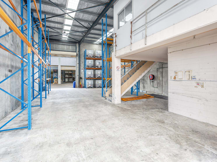 Click to view all images 14/26 Barry Road Chipping Norton NSW 2170 - Image 2