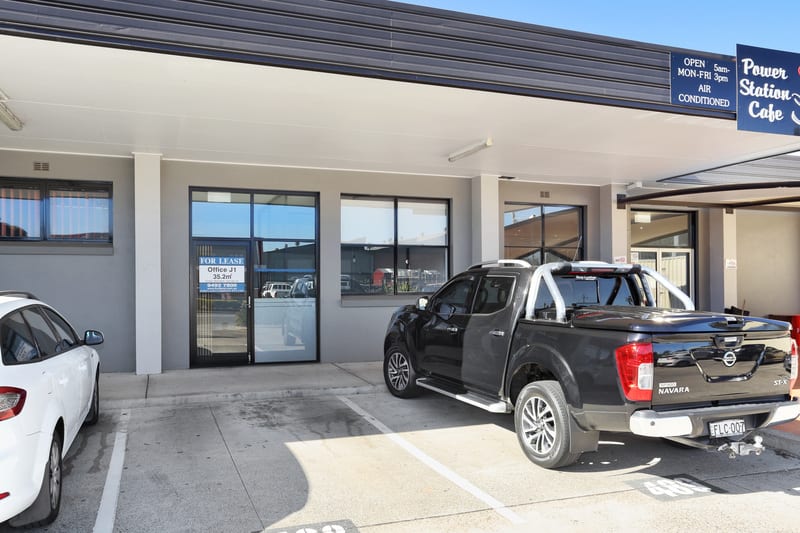 Click to view all images Seven Hills NSW 2147 - Image 3