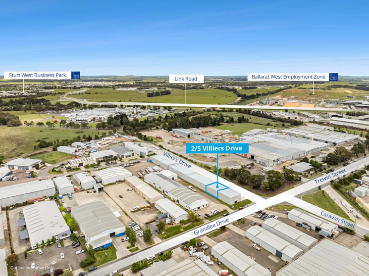 Click to view all images 2/5 Villiers Drive Wendouree VIC 3355 - Image 3