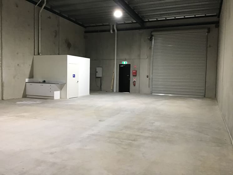 Click to view all images 7/118 Bellarine Highway Newcomb VIC 3219 - Image 2