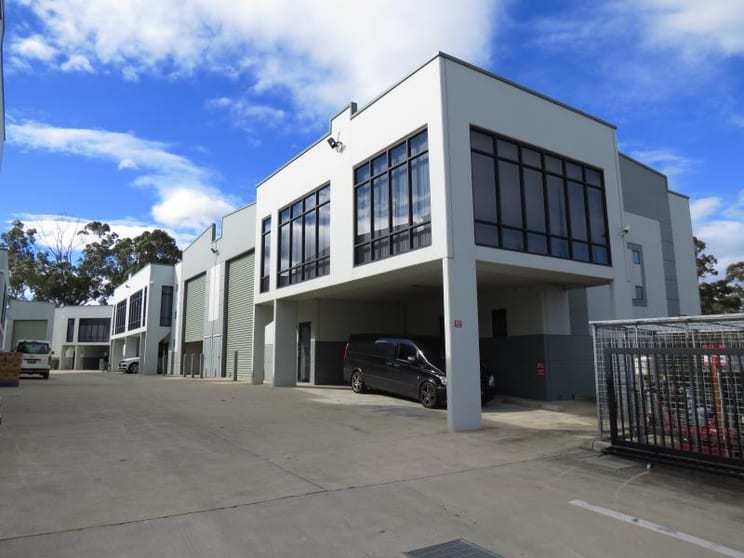 Click to view all images Unit 8/17A Birmingham Avenue Villawood NSW 2163 - Image 2