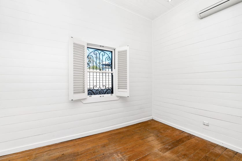 Click to view all images 5/32-34 Byron Street Bangalow NSW 2479 - Image 2