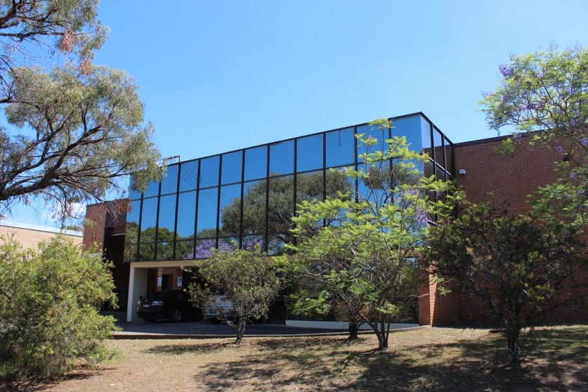 Click to view all images 14 Prince William Drive Seven Hills NSW 2147 - Image 1