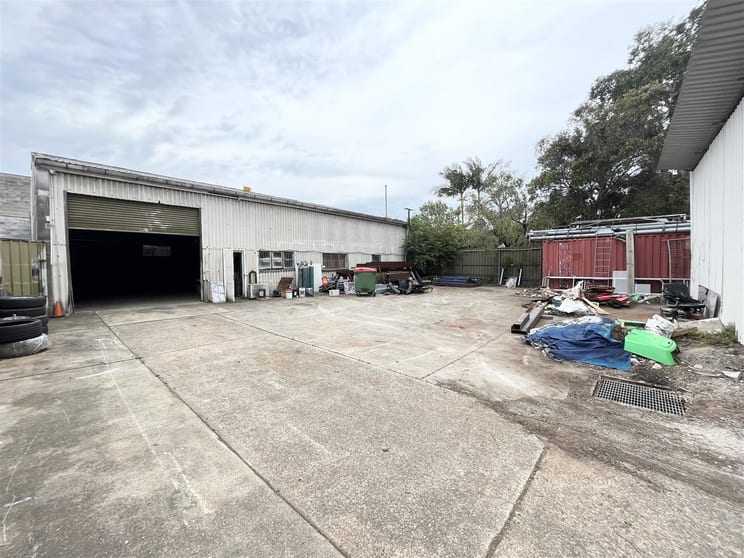 Rear Warehouse/6 Barry Avenue Mortdale NSW 2223 - Image 1