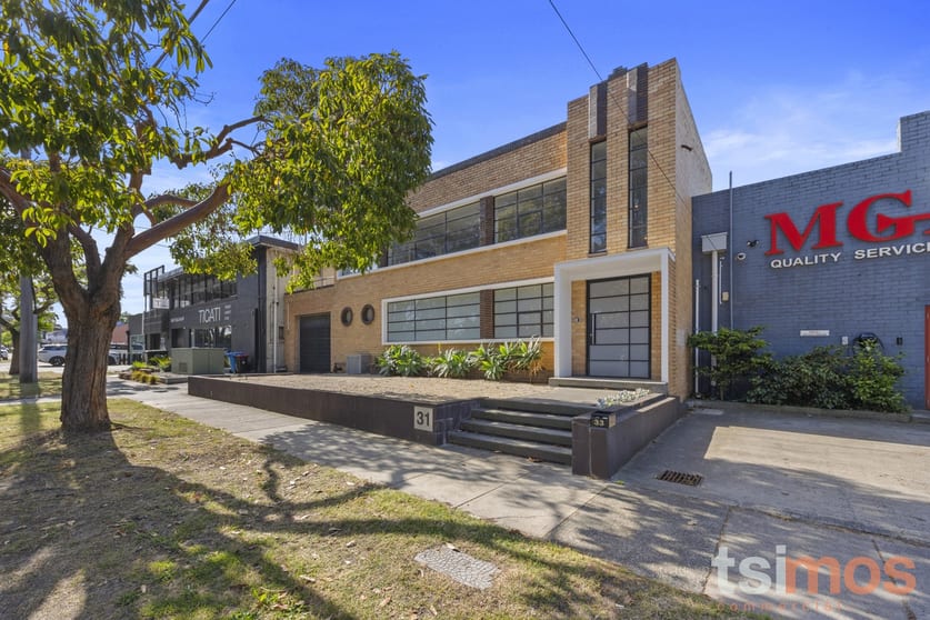Click to view all images 31 Park Road Cheltenham VIC 3192 - Image 2