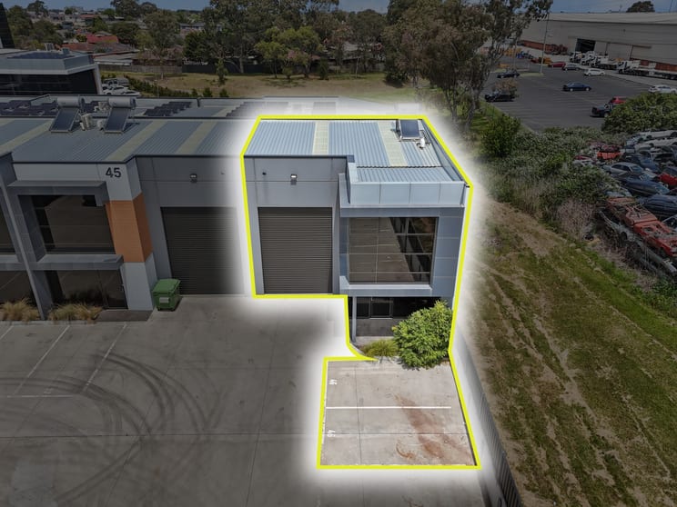 Click to view all images 46 Aspen Circuit Springvale VIC 3171 - Image 2